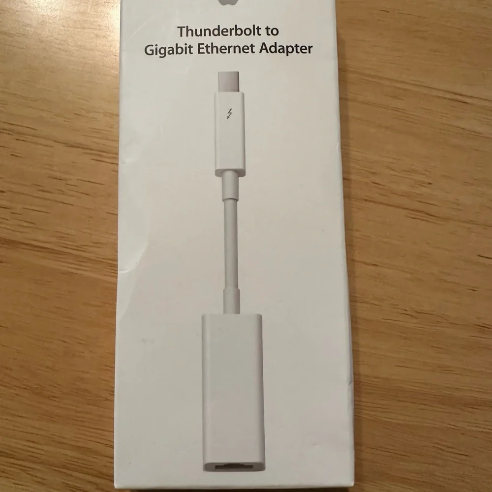 Apple Thunderbolt to Gigabit Ethernet Adapter - MD463LL/A A1433 Open Box